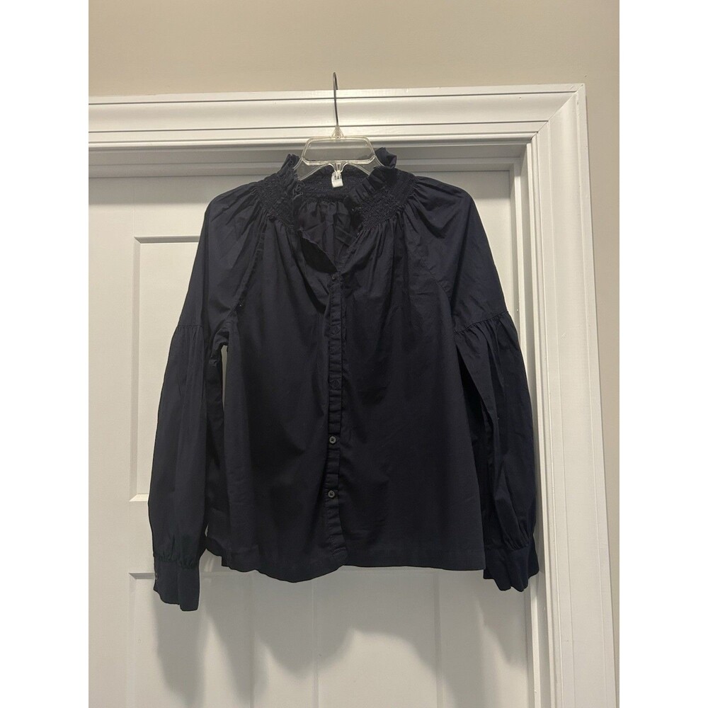 Women's Size Medium Navy Blue Long Sleeved Button Down Shirt Gap Collar Preppy